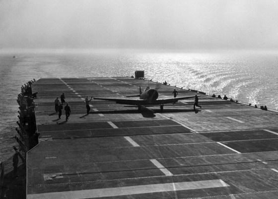A Texan touches down on the Sable, somewhere off Chicago. (Image source: WikiCommons)