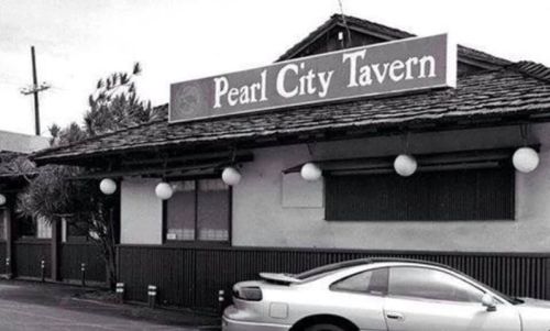 Image may contain: outdoor, possible text that says 'Pearl City Tavern'
